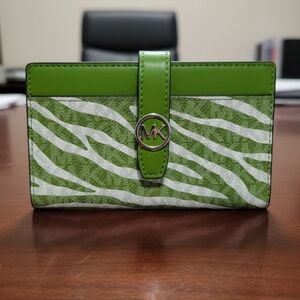 Michael Kors Greenwich Bifold Zebra Wallet - Jungle Green (NWT)